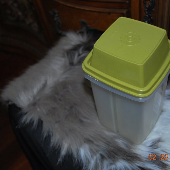 Vintage Tupperware 3 pc pickle keeper - Picture 3 of 3